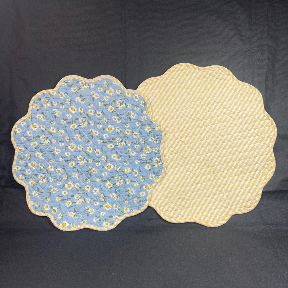Placemat Set of 3 Yellow Blue Daisy Gingham Quilted Scalloped Wavy Round 16in